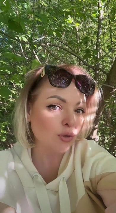 Webcam chat profile for BellaKiss