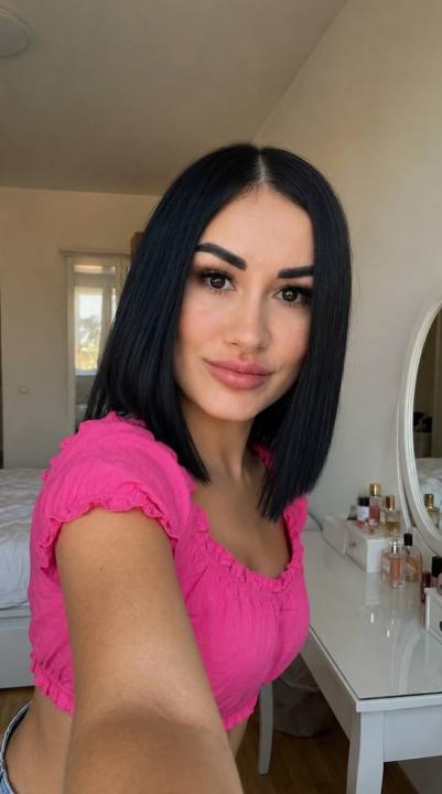 Webcam chat profile for O1riana: Ask about my Hobbies