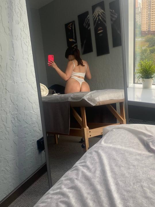 Webcam chat profile for QueenNikole