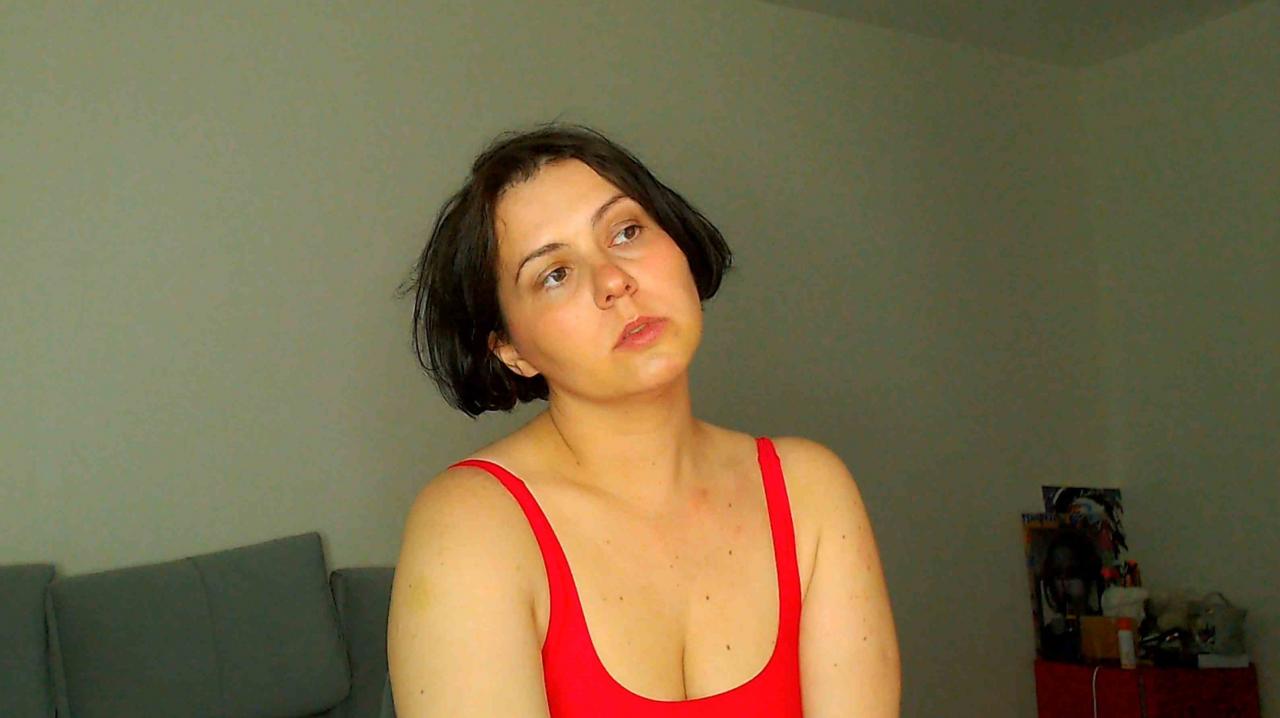 Webcam chat profile for MissShyMira: Outfits