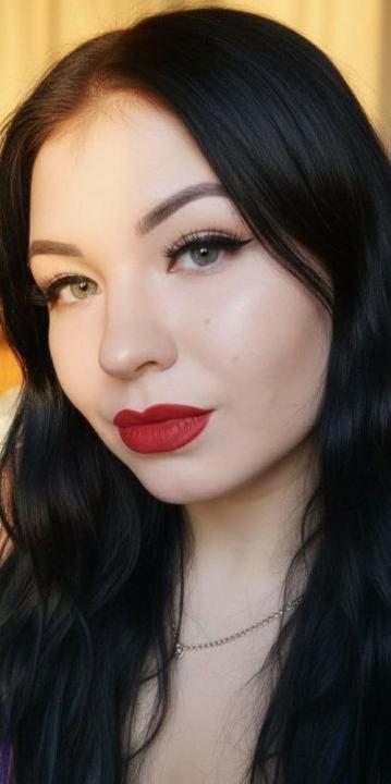 Webcam chat profile for Azalyn