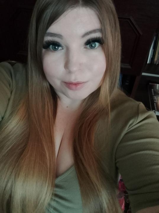 Webcam chat profile for VelvetSpark1