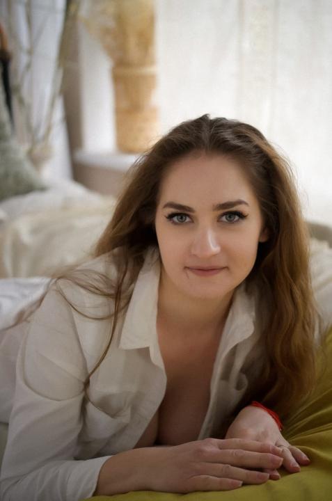 Webcam chat profile for Vivella: Ask about my Hobbies