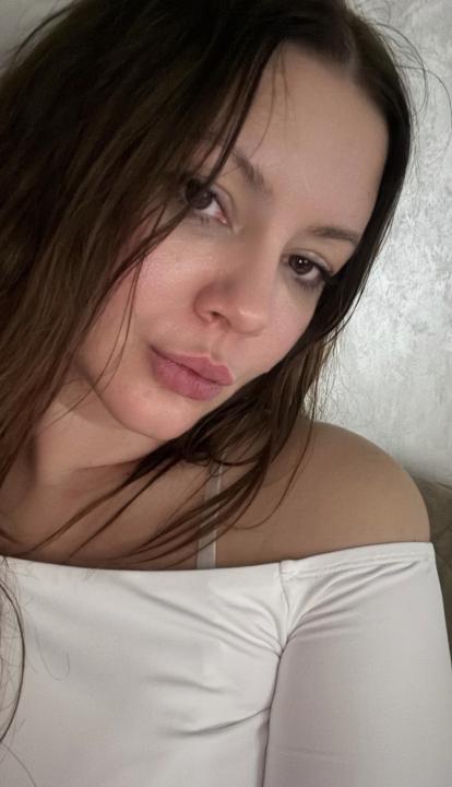 Webcam chat profile for Lulya: Dancing