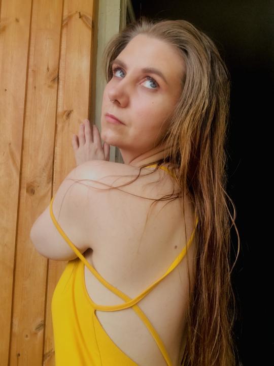 Webcam chat profile for KassandraWilli: Lingerie & stockings