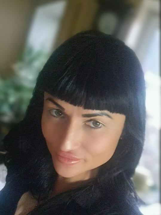 Webcam chat profile for MissVibe: Nipple play