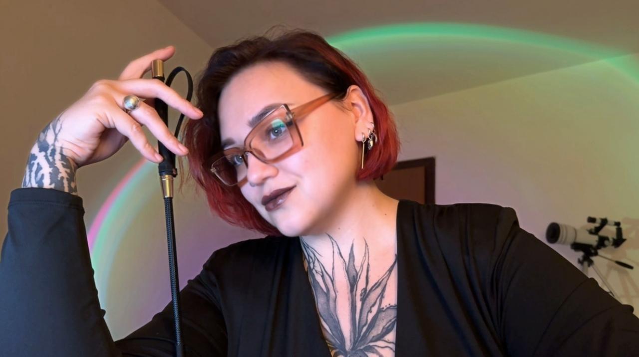 Webcam chat profile for TrueAlice: Slaves