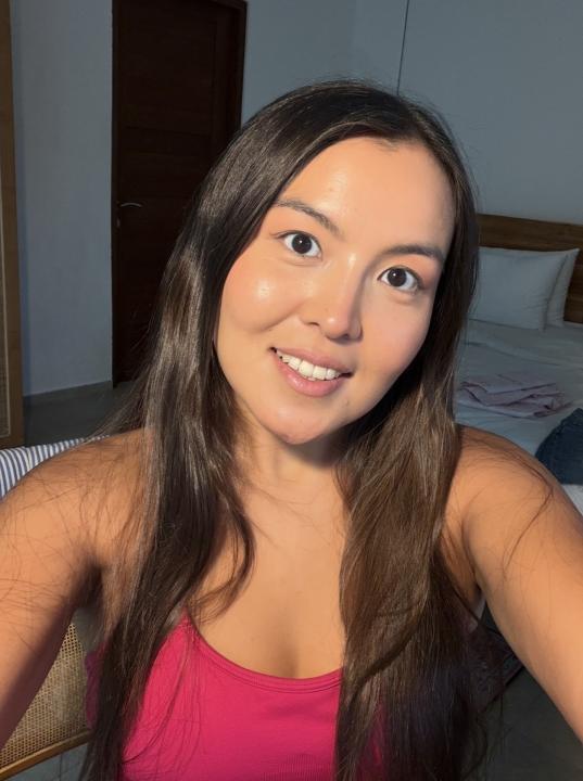 Webcam chat profile for HottestAsian