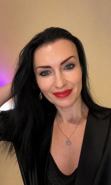 Webcam chat profile for Gracelyn
