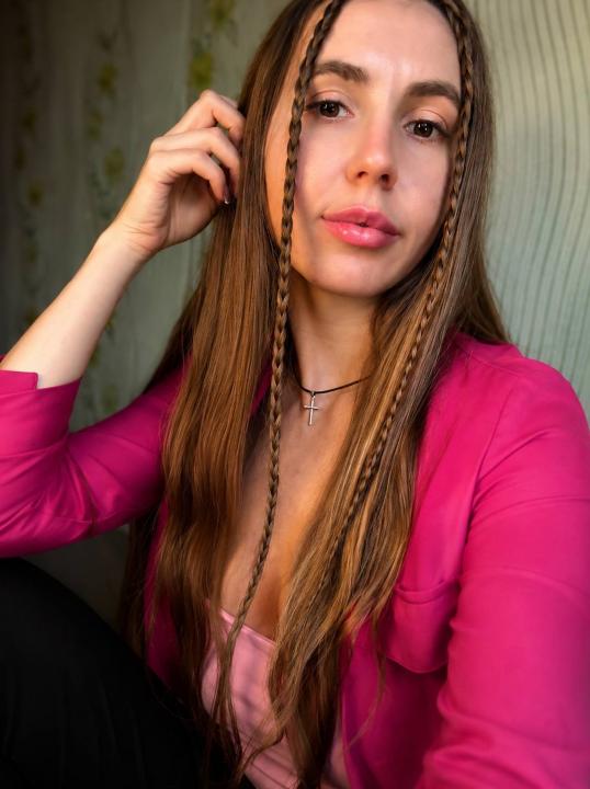 Webcam chat profile for PinkyShadow: Sports
