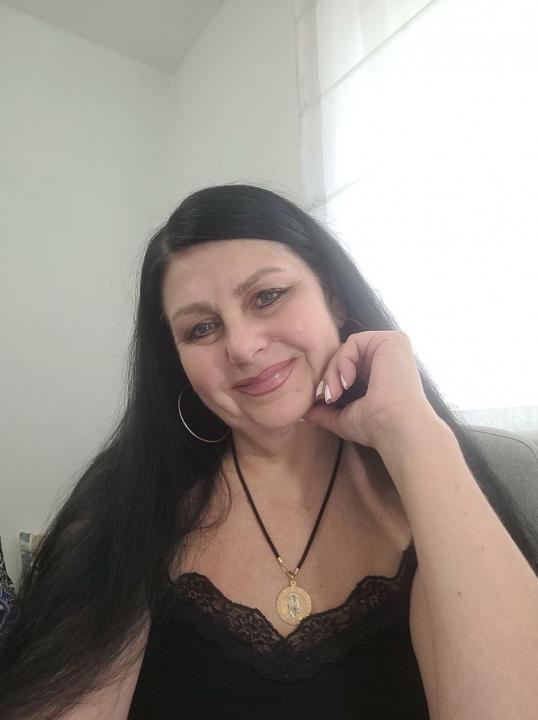 Webcam chat profile for Maurelle: Ask about my Hobbies