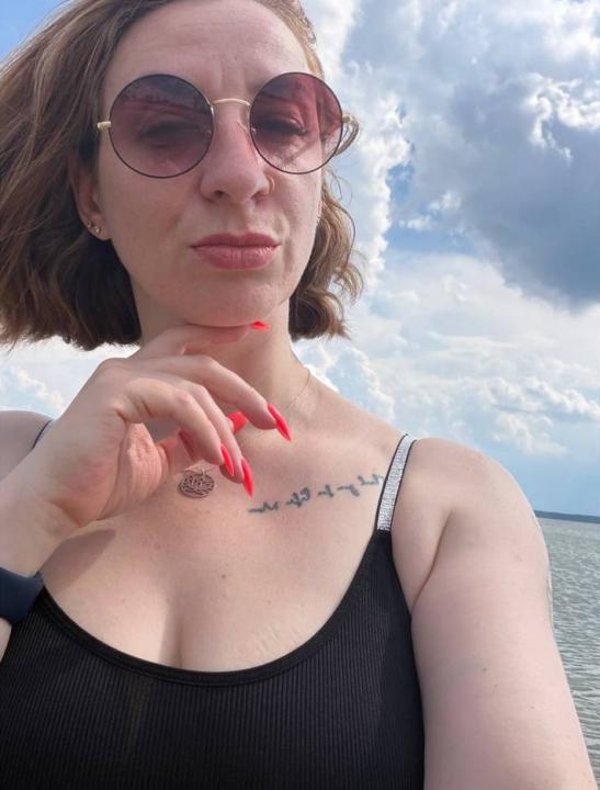 Webcam chat profile for VelvetPeach: Ask about my Hobbies