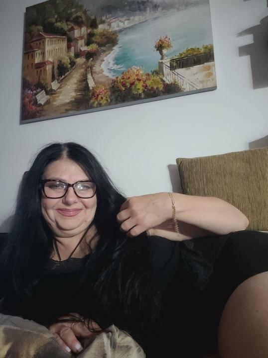 Webcam chat profile for Maurelle: Ask about my Hobbies