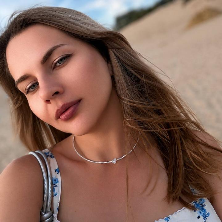 Webcam chat profile for PoisonKiss: Travel