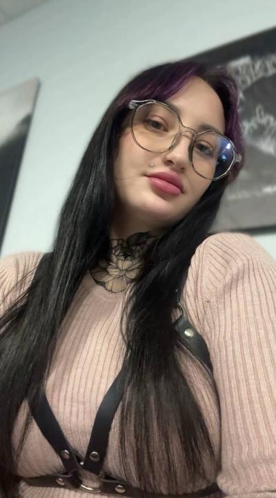 Webcam chat profile for VelvetAura: Ask about my Hobbies