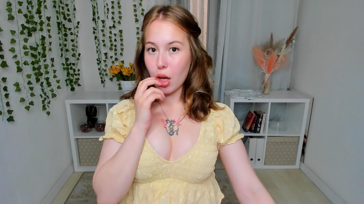 Webcam chat profile for LanaRoselle: Legs, feet & shoes