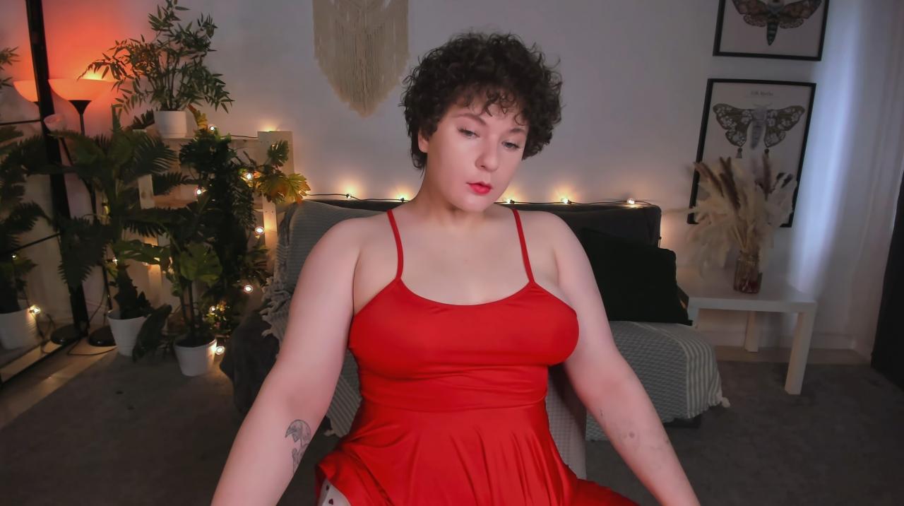 Webcam chat profile for MelittaAdams: Freckles