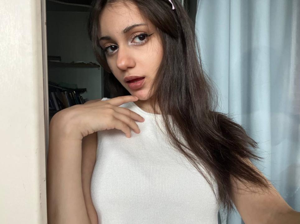 Webcam chat profile for MellowKitten: Dancing