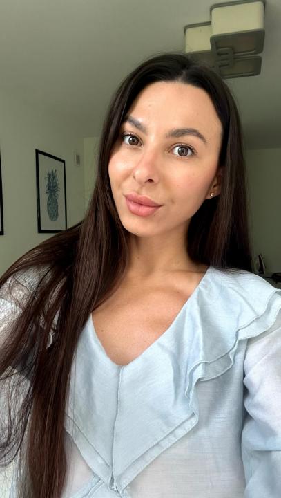 Webcam chat profile for SapphireRose: Ask about my Hobbies
