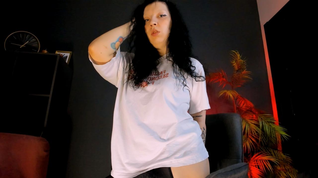 Webcam chat profile for AnnaDarkk: Leather