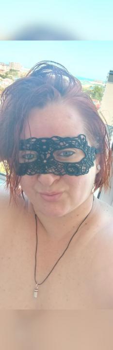 Webcam chat profile for AgilaMipo: Latex & rubber
