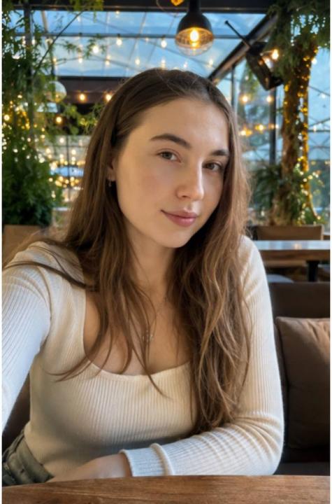 Webcam chat profile for Kirelle: Ask about my Hobbies