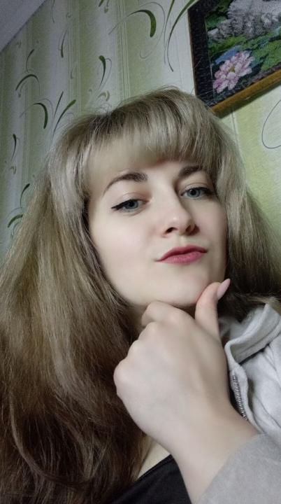 Webcam chat profile for BellaBee: Outfits