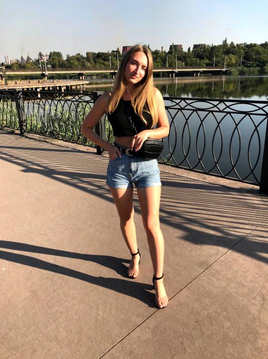 Webcam chat profile for LovelyKitti