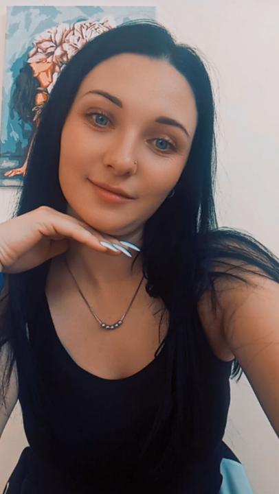 Webcam chat profile for VelvetBliss: Ask about my Hobbies