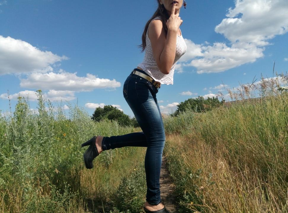 Webcam chat profile for HappyNation: Travel