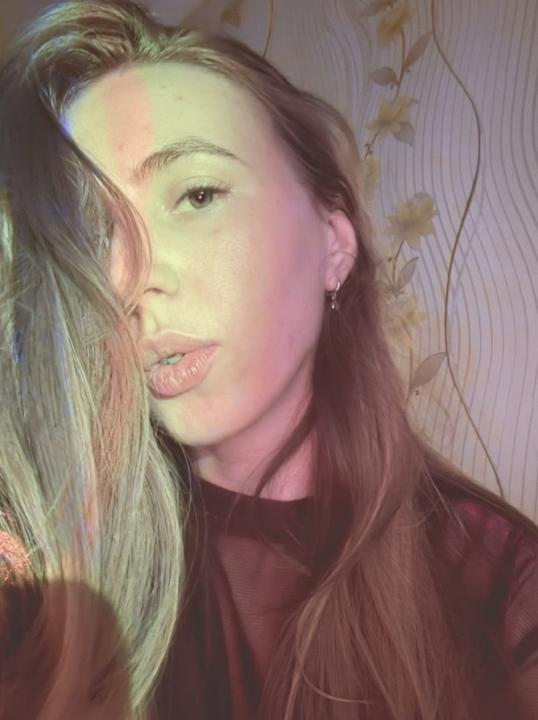 Webcam chat profile for SweetLavanda: Art