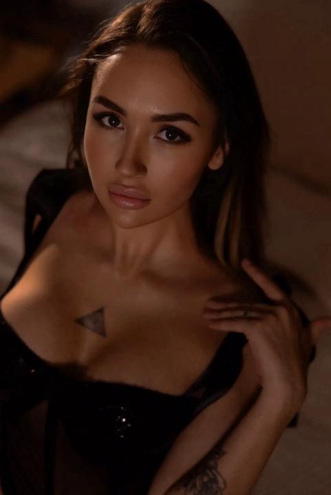 Webcam chat profile for Lolikyt8965: Dancing
