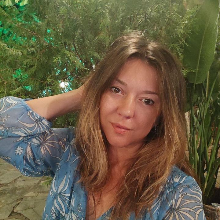 Webcam chat profile for LioraVenti: Outfits