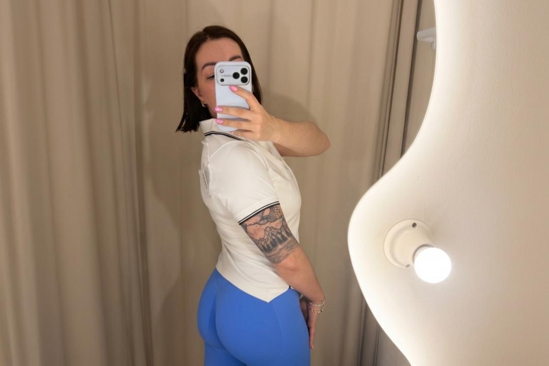 Webcam chat profile for MiiraReele: Outfits