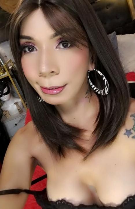 Webcam chat profile for CELINAFOX: Dominatrix