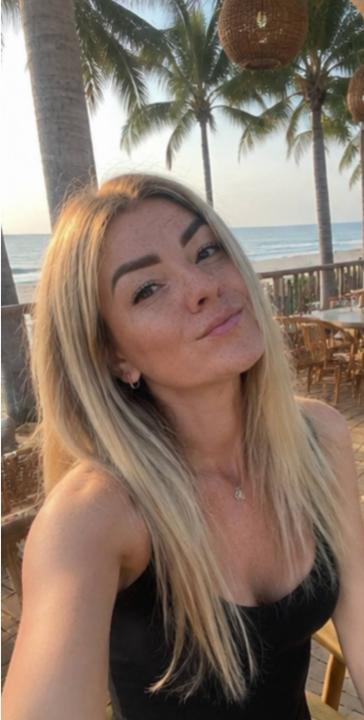 Webcam chat profile for 1Foxy: Ask about my Hobbies
