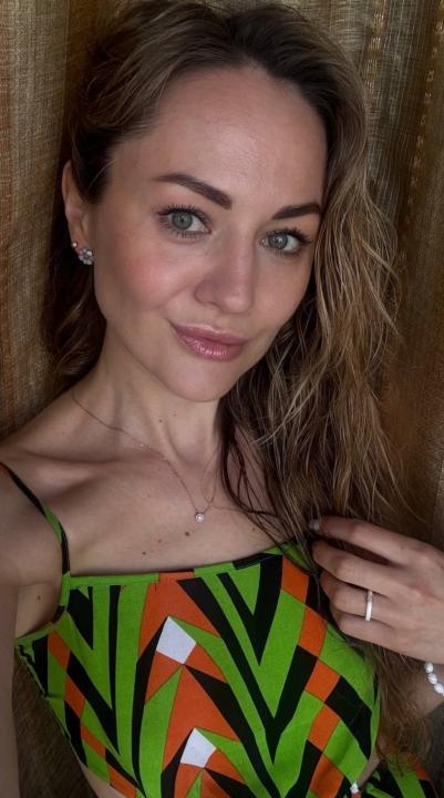 Webcam chat profile for KittyX555: Ask about my Hobbies