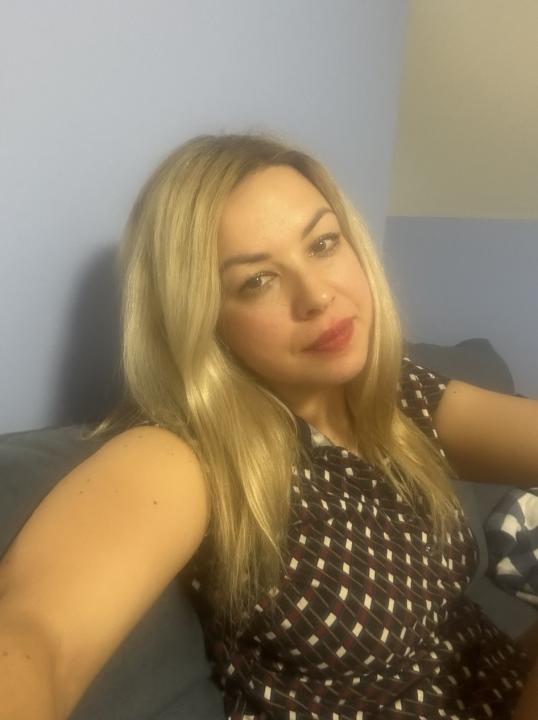 Webcam chat profile for AriannaVey: Outfits