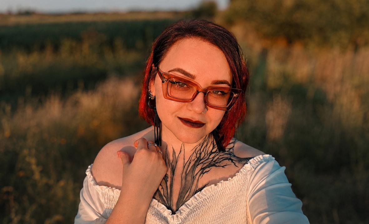 Webcam chat profile for TrueAlice: Travel