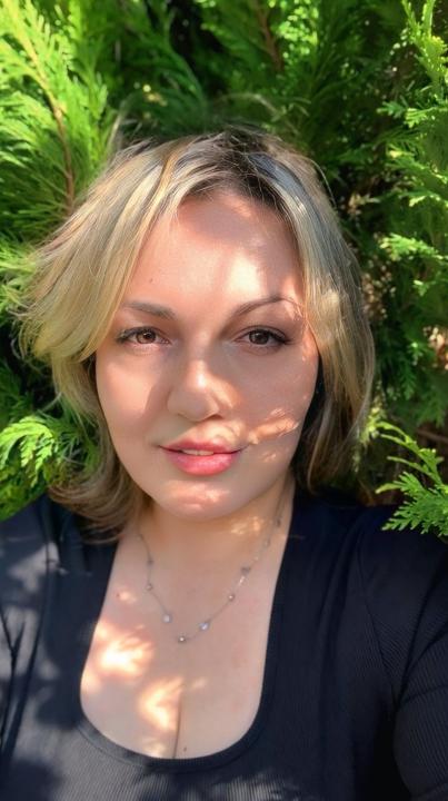 Webcam chat profile for Kirishka: Dancing