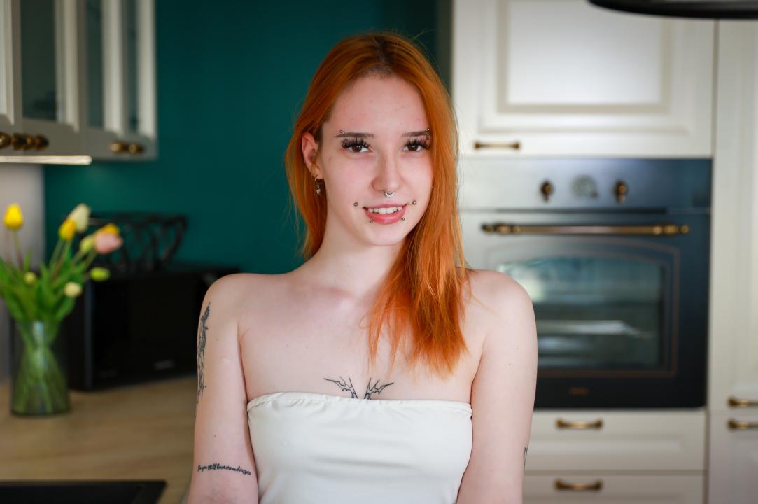 Webcam chat profile for sonyaflirt: Glasses