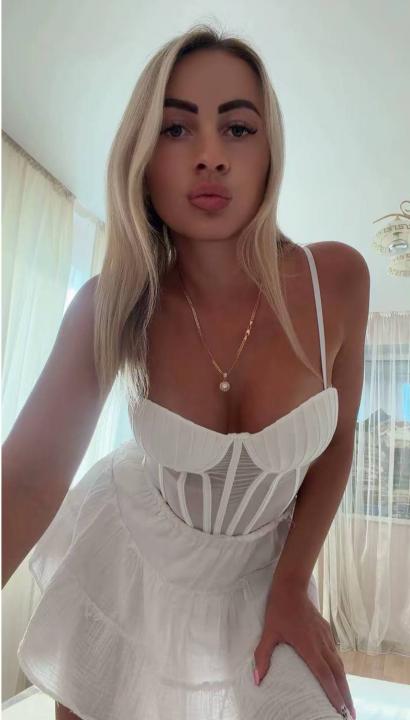 Webcam chat profile for LadyStardust: Ask about my Hobbies