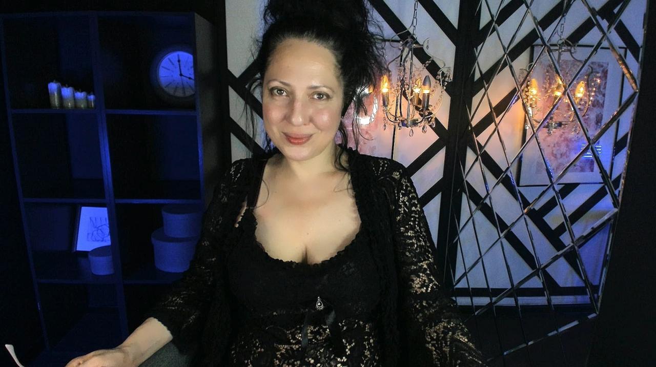 Webcam chat profile for AnitaMuse: Latex & rubber