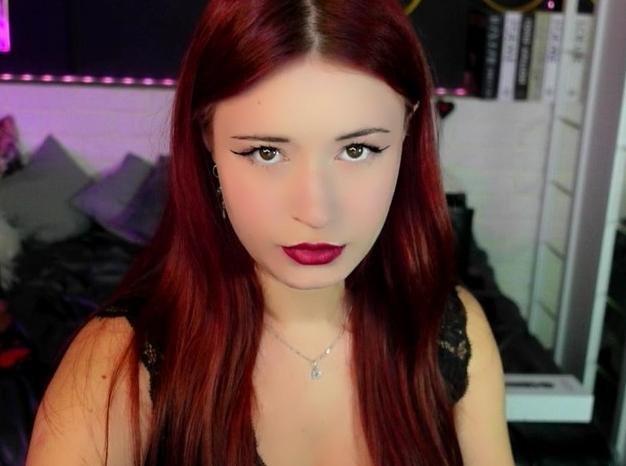 Webcam chat profile for LilyMoonlight: Dominatrix