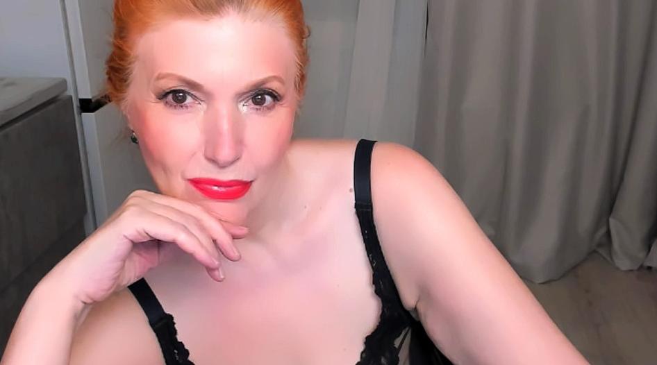 Webcam chat profile for AlmazFireFoxOne: Kissing