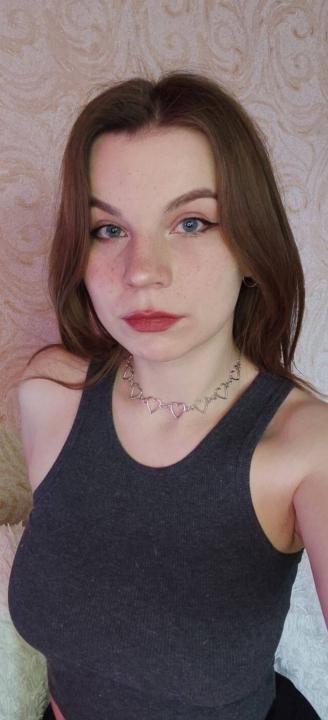 Webcam chat profile for xVelia: Ask about my Hobbies