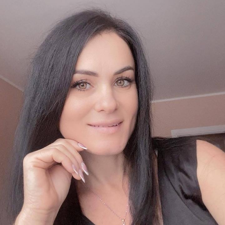 Webcam chat profile for xLadyOpal: Ask about my Hobbies