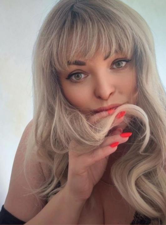 Webcam chat profile for BellaKiss