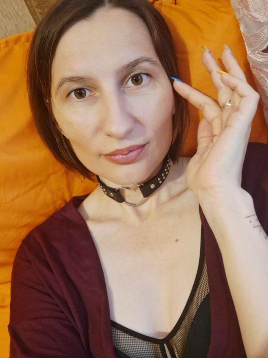 Webcam chat profile for DreamyIris