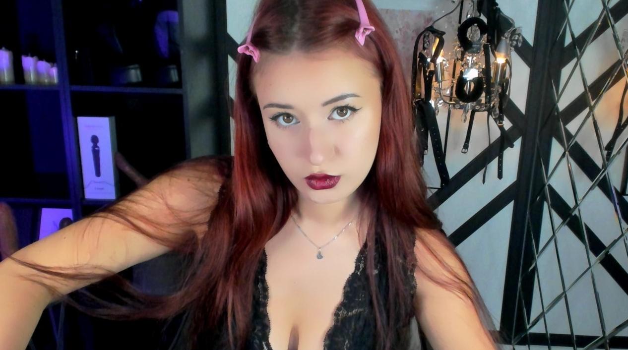 Webcam chat profile for LilyMoonlight: Dominatrix